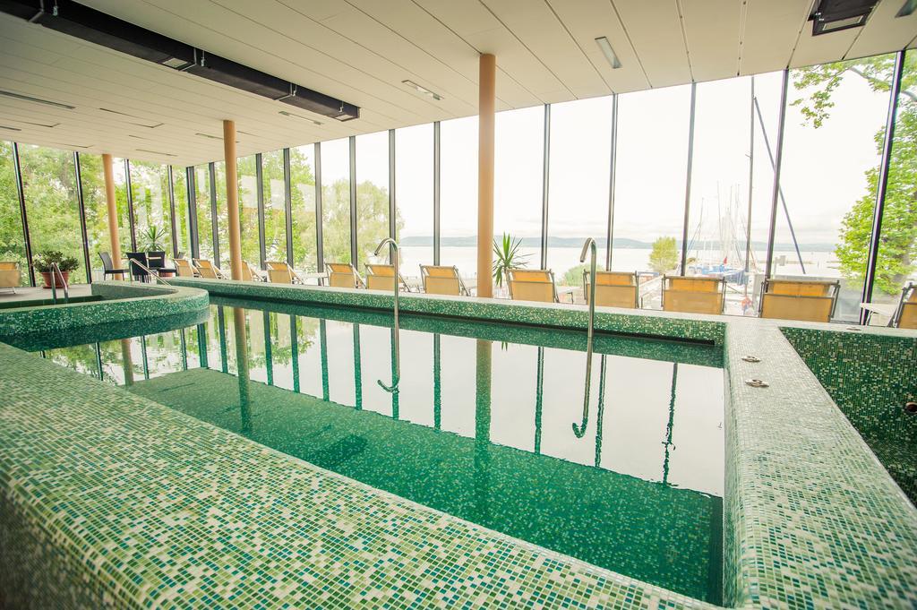 Bl Bavaria Yachtclub & Apartments บาลาตอนแลลเล ภายนอก รูปภาพ