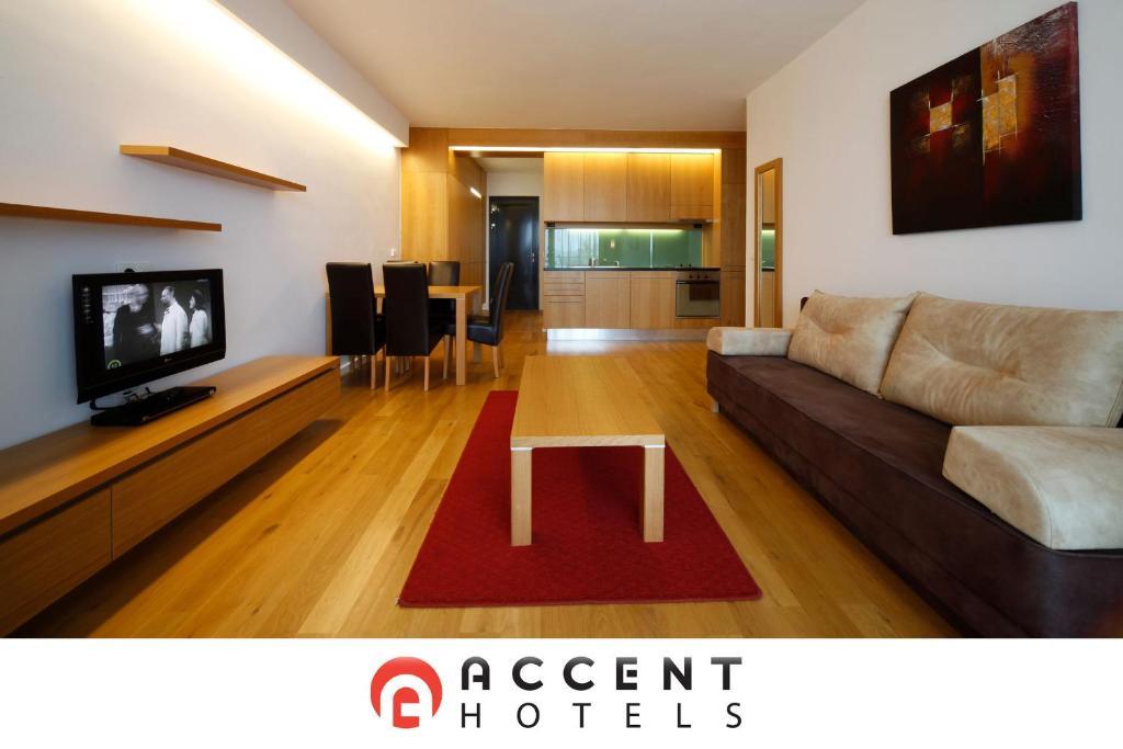 Bl Bavaria Yachtclub & Apartments บาลาตอนแลลเล ภายนอก รูปภาพ